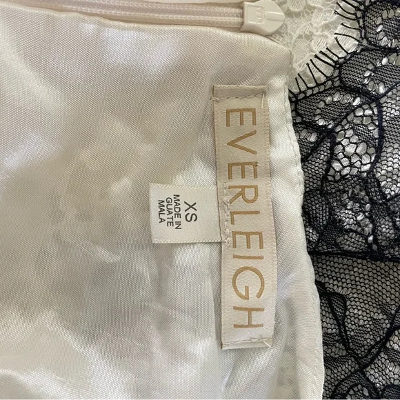 Everleigh Sleeveless Cream Lace Dress with Black Lace Accents, XS - Picture 6 of 9